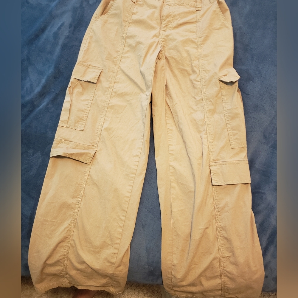 Forever 21 Cargo pants